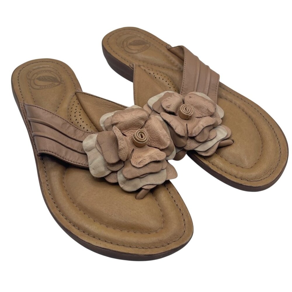 Nurture Bloom Flower 3-D Sandals Tan Leather Size 6 Women's Flip Flop Comfort